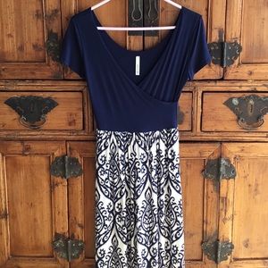 Gilli Ryland Women’s Maxi Dress Small